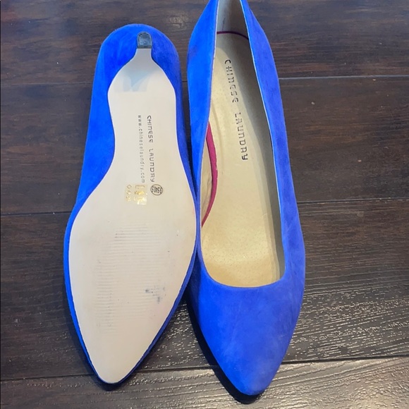 Chinese Laundry Blue Suede Pumps Size 9.5 - Picture 2 of 4